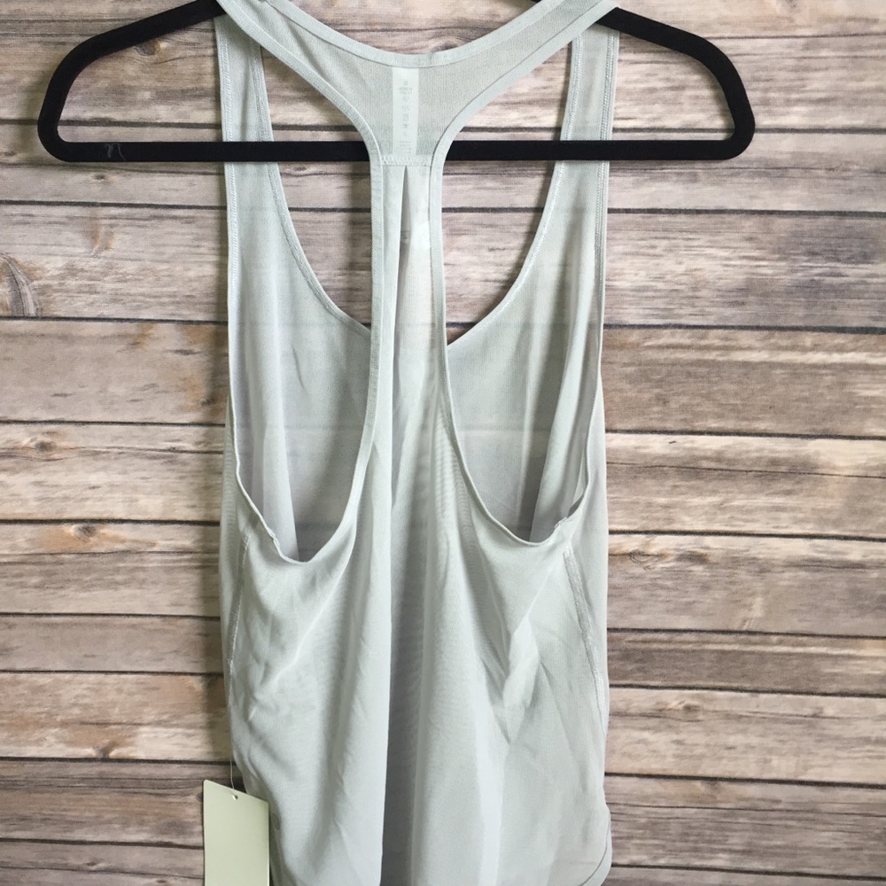 NWT ICEG ICE LULULEMON 105 SINGLET TANK MESH - - 6 - Picture 3 of 4